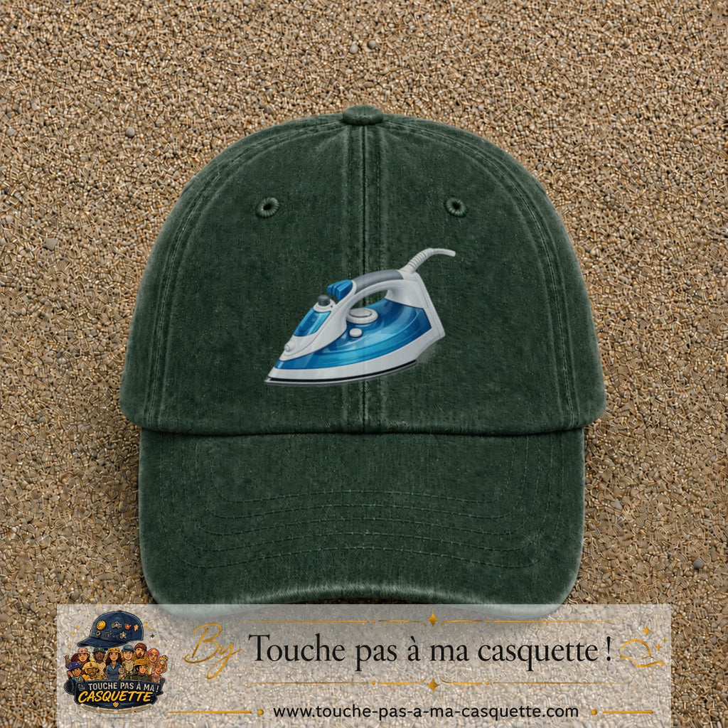 Casquette Vert foncé délavé 100% coton avec motif Fer à repasser bleu 7 cm - image principale