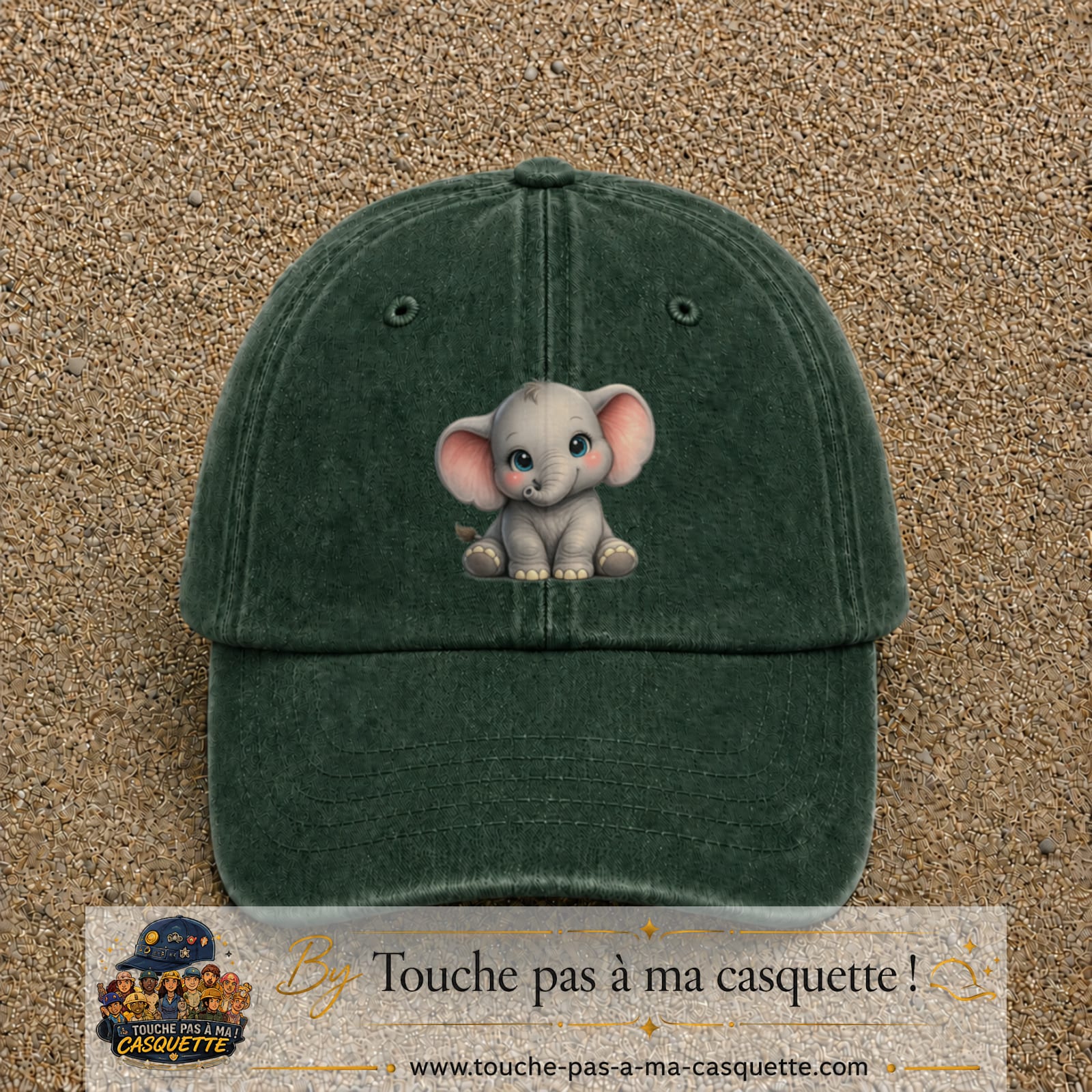 Casquette baseball Vert foncé délavé 100% coton avec visuel Éléphanteau kawaii 7 cm - image produit principale
