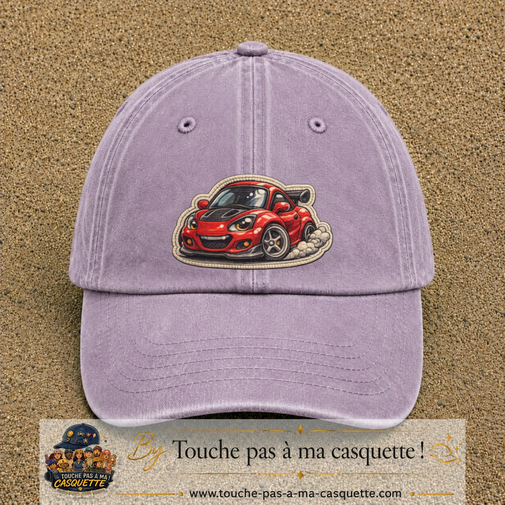 Image principale produit93grosVI - casquette Violet délavé avec visuel Voiture rouge 7 cm