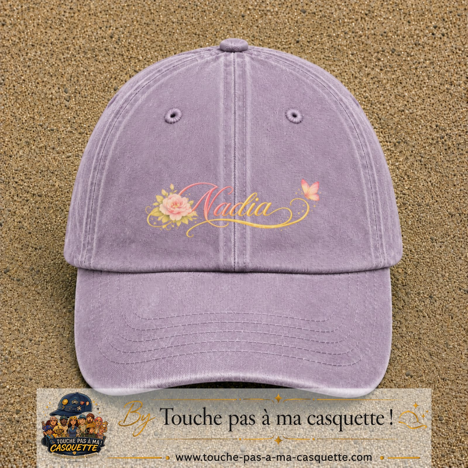 Casquette Violet délavé avec motif Prénom Nadia fleuri en 7 cm – vue principale