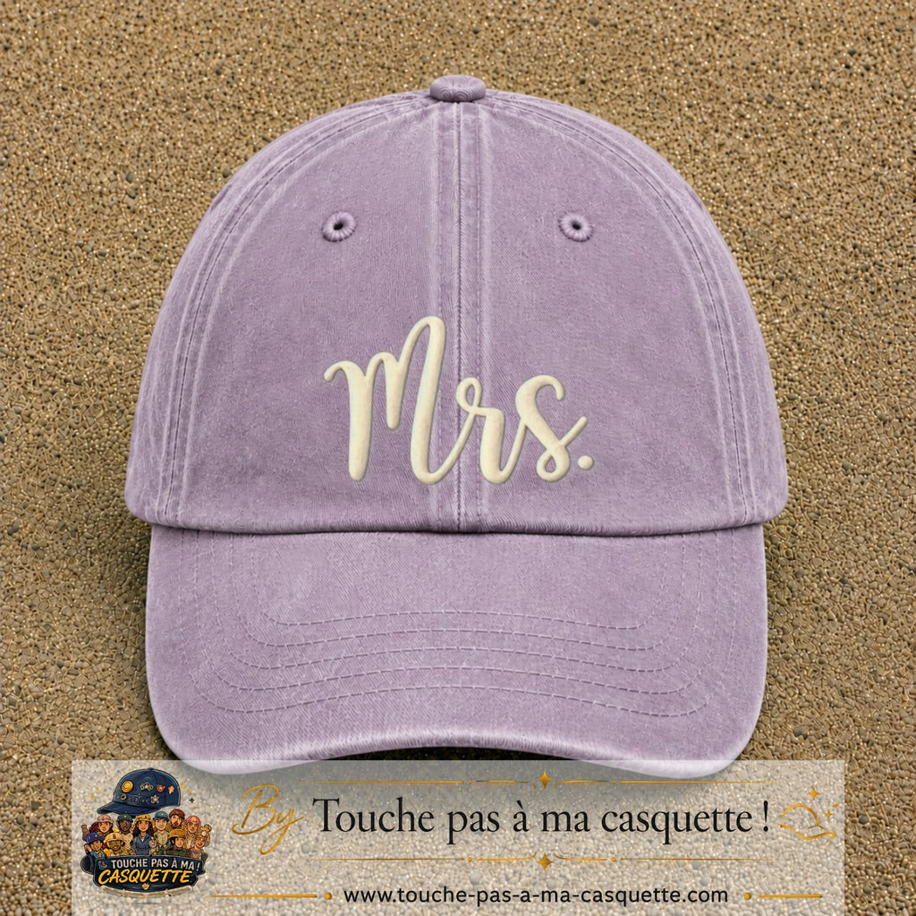 Image principale produit113grosVI - casquette Violet délavé avec visuel Mrs blanc 7 cm