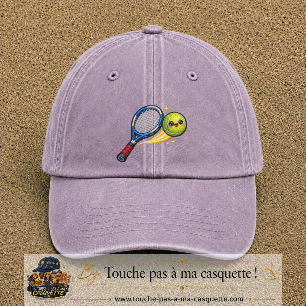 Image principale produit80grosVI - casquette Violet délavé avec visuel Tennis raquette balle 7 cm
