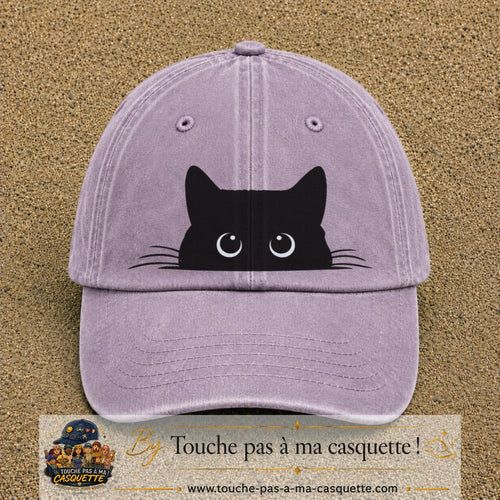 Image principale produit16grosVI - casquette Violet délavé avec visuel Chat noir caché yeux ronds 7 cm
