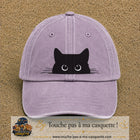 Casquette baseball Violet délavé 100% coton avec visuel Chat noir cache-cache 7 cm - image produit principale