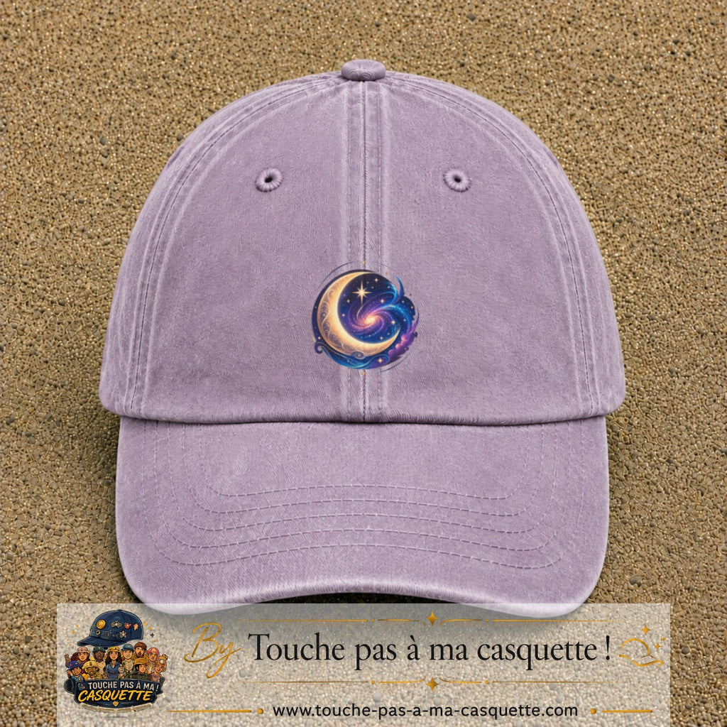 Image principale produit58moyenVI - casquette Violet délavé avec visuel Galaxie lune 5 cm