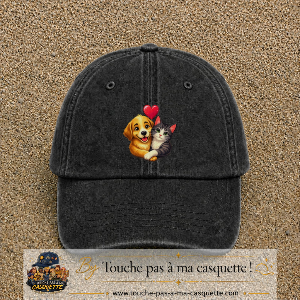Casquette Noir délavé avec motif Chien et chat complices en 7 cm – vue principale