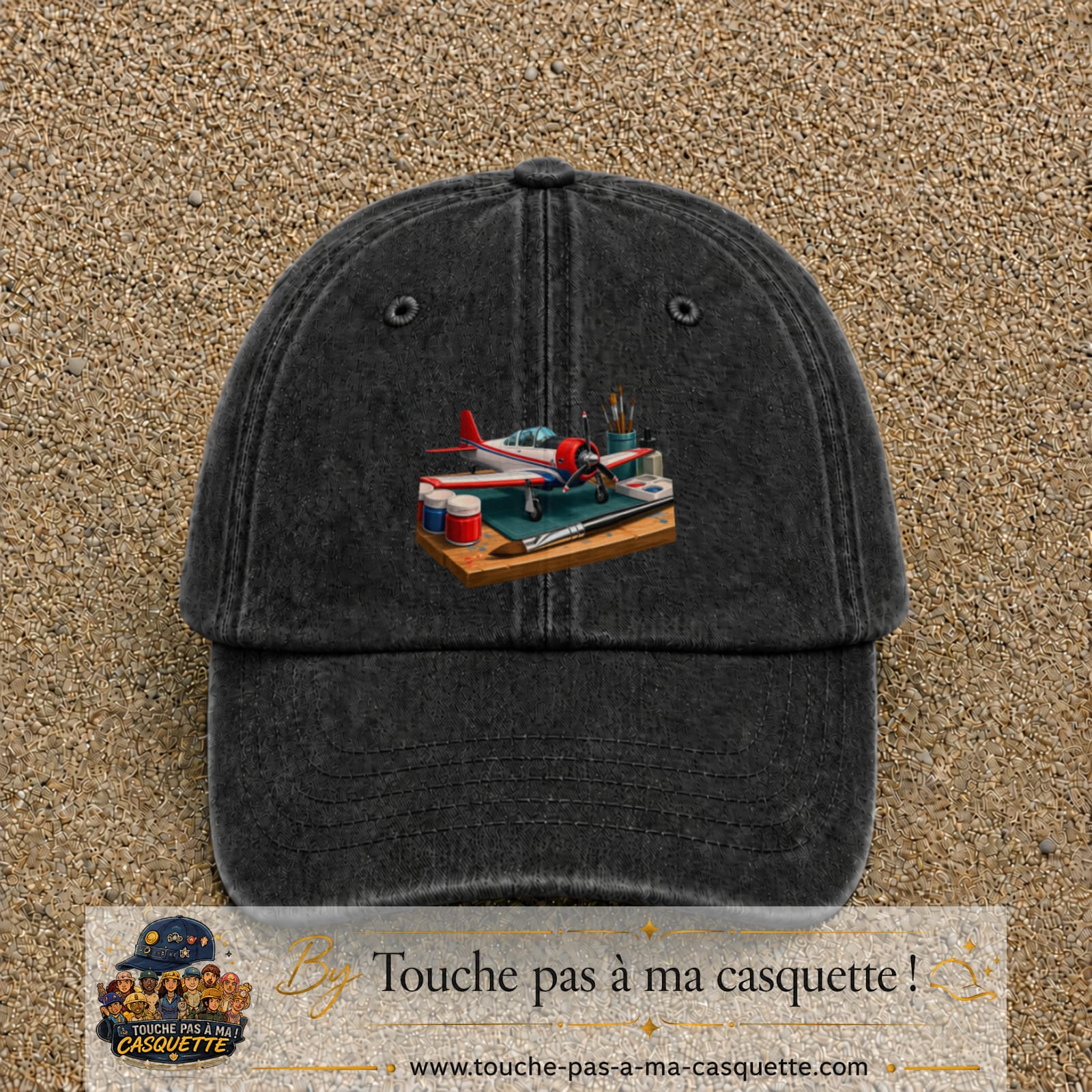 Casquette Noir délavé motif Avion de modélisme logo 7 cm