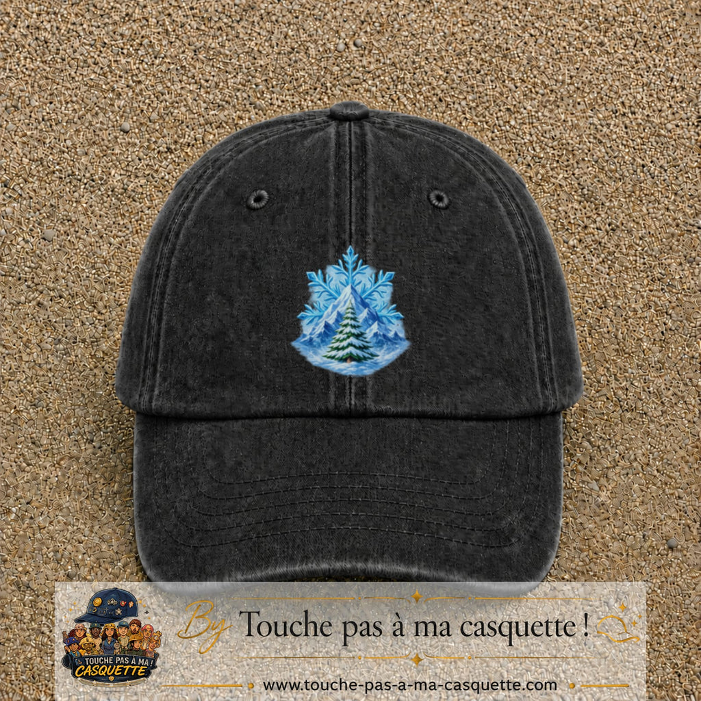 Casquette Noir délavé avec motif Montagne enneigée et sapin en 7 cm – vue principale