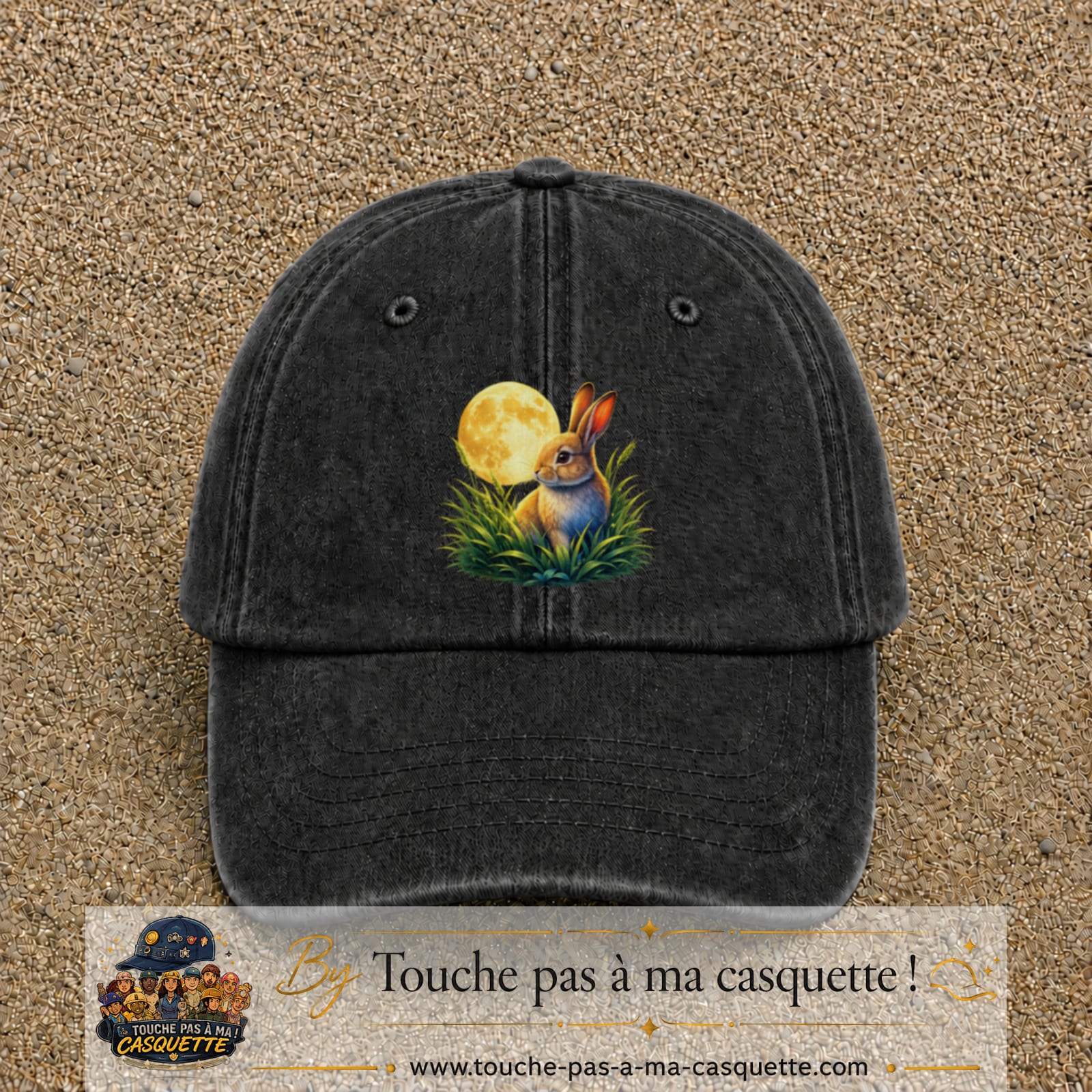 Casquette Noir délavé motif Lapin sous la lune logo 7 cm