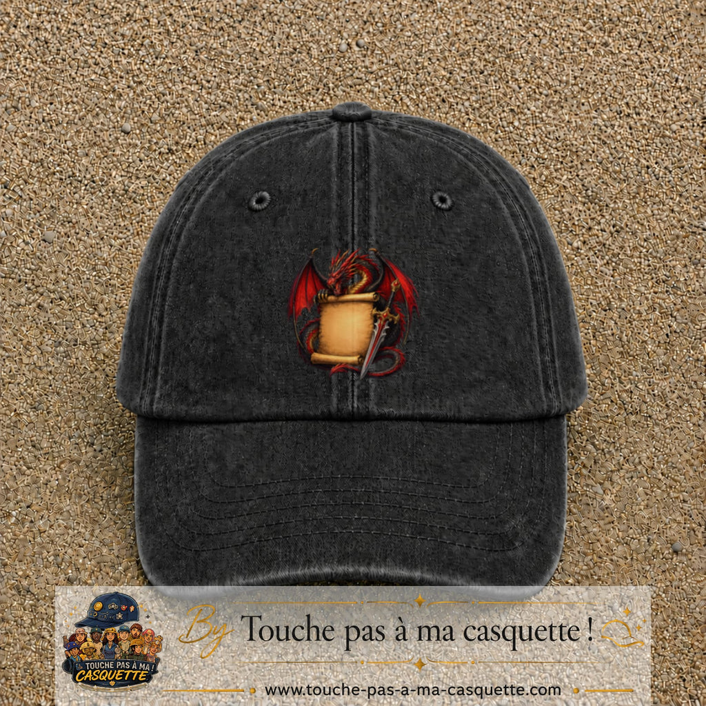 Casquette Noir délavé motif Dragon parchemin logo 7 cm