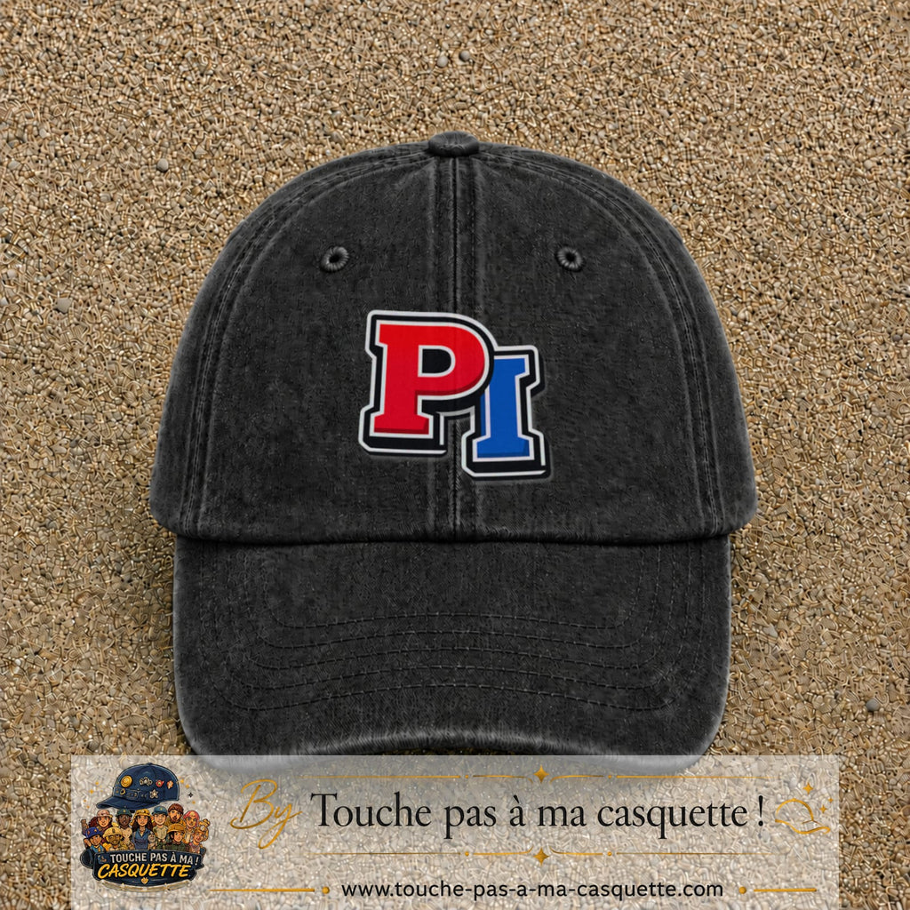 Casquette Noir délavé 100% coton avec motif Initiales PI rouge et bleu 7 cm - image principale