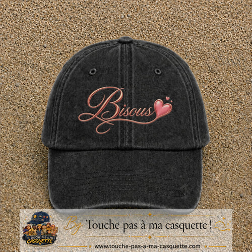 Casquette baseball Noir délavé 100% coton avec visuel Bisous cœur 7 cm - image produit principale