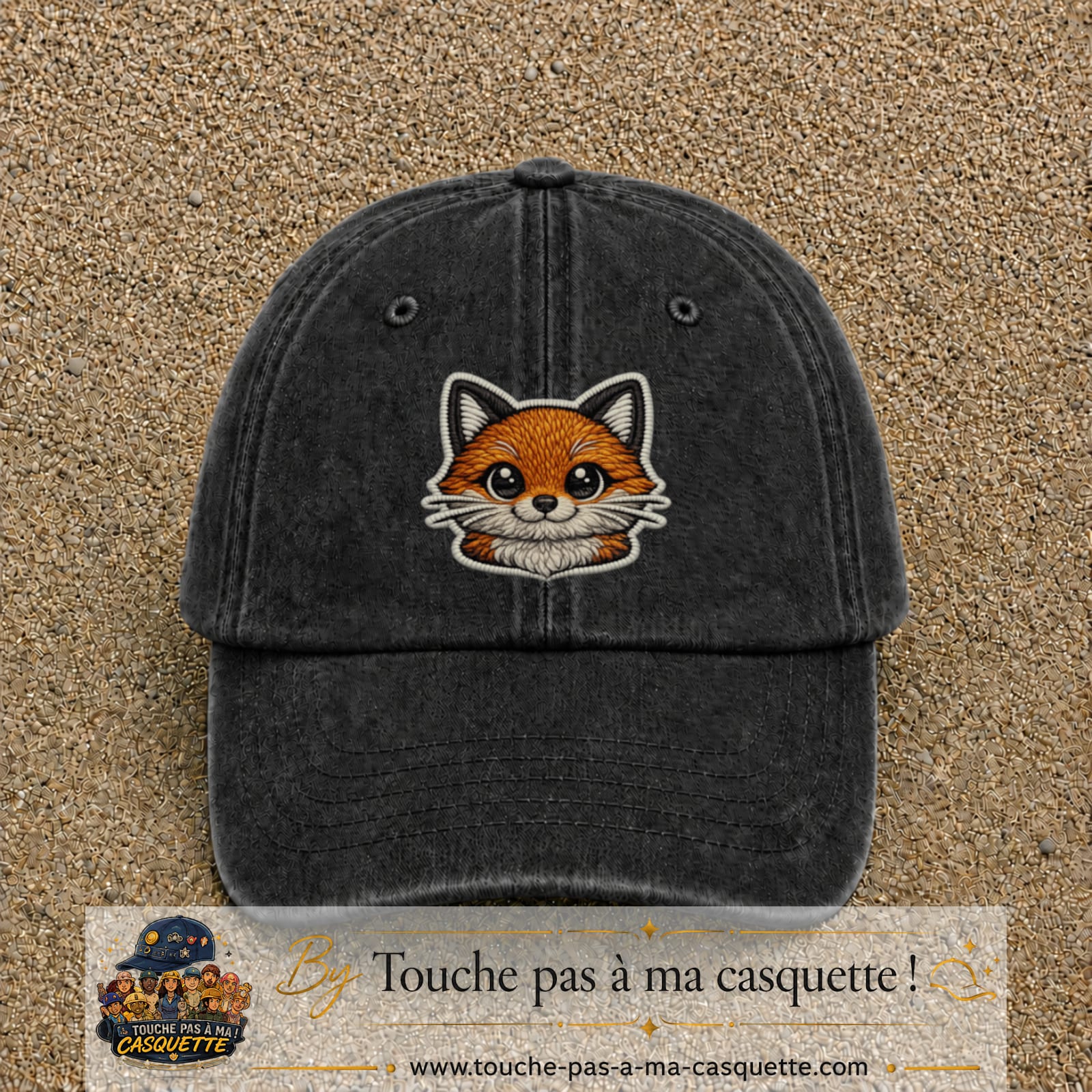 Casquette Noir délavé motif Renard kawaii 7 cm - vue principale