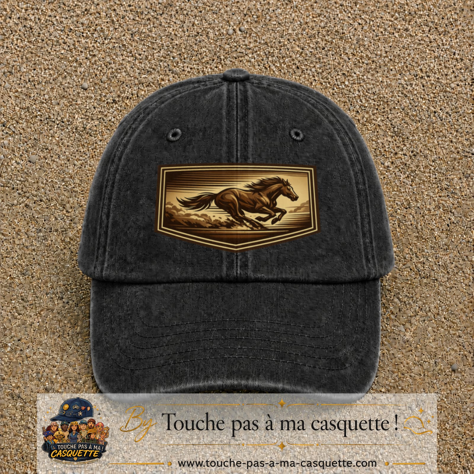 Casquette baseball Noir délavé 100% coton avec visuel Cheval en course 7 cm - image produit principale